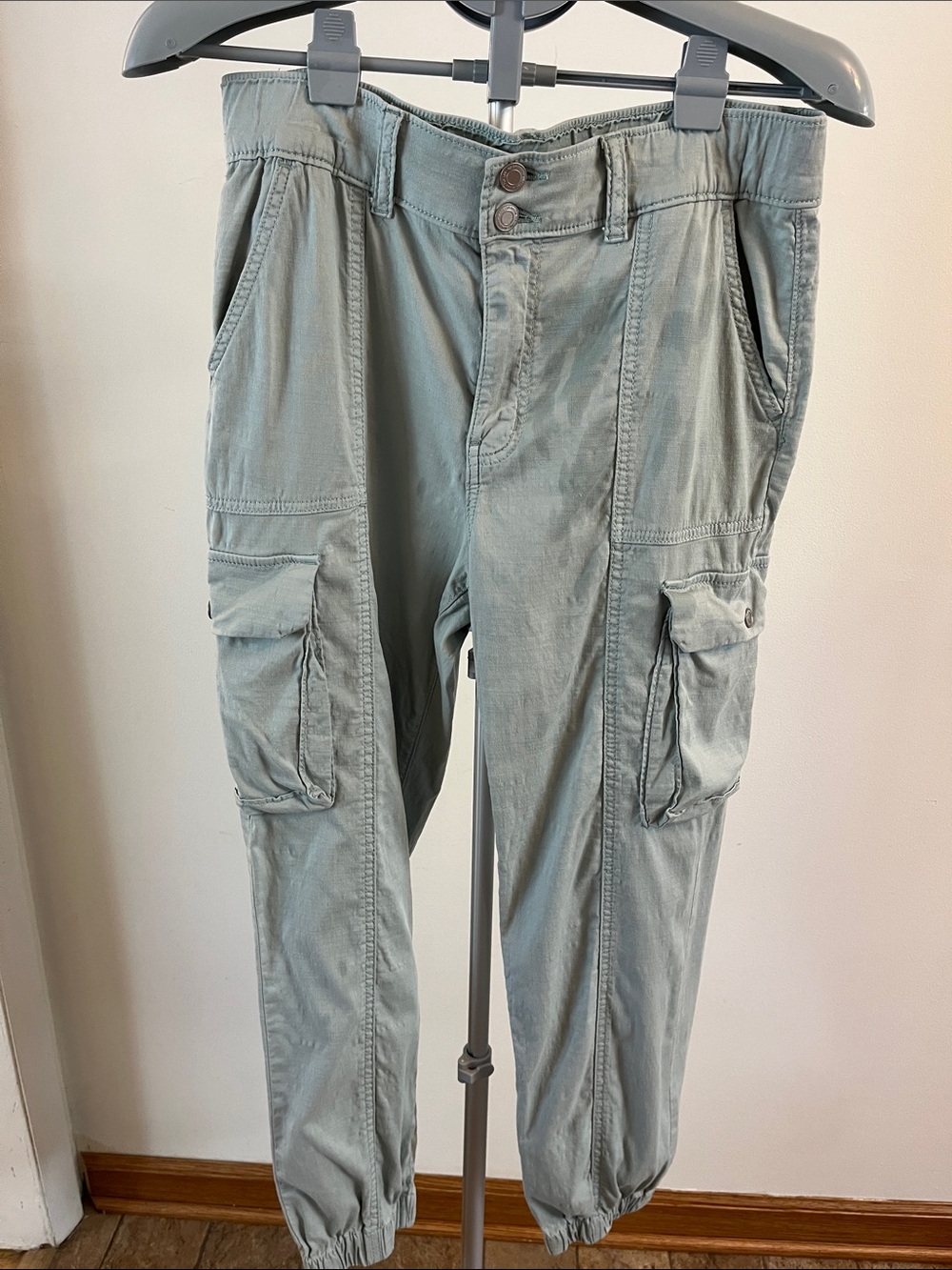 SO Light Blue Cargo Jogger Pants Sz M